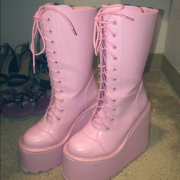 Baby pink combat boots - Picture 4 of 4